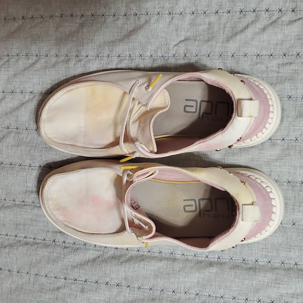 Hey Dude Wendy Rise Rivet Tea Tie Dye Shoes - Picture 6 of 8